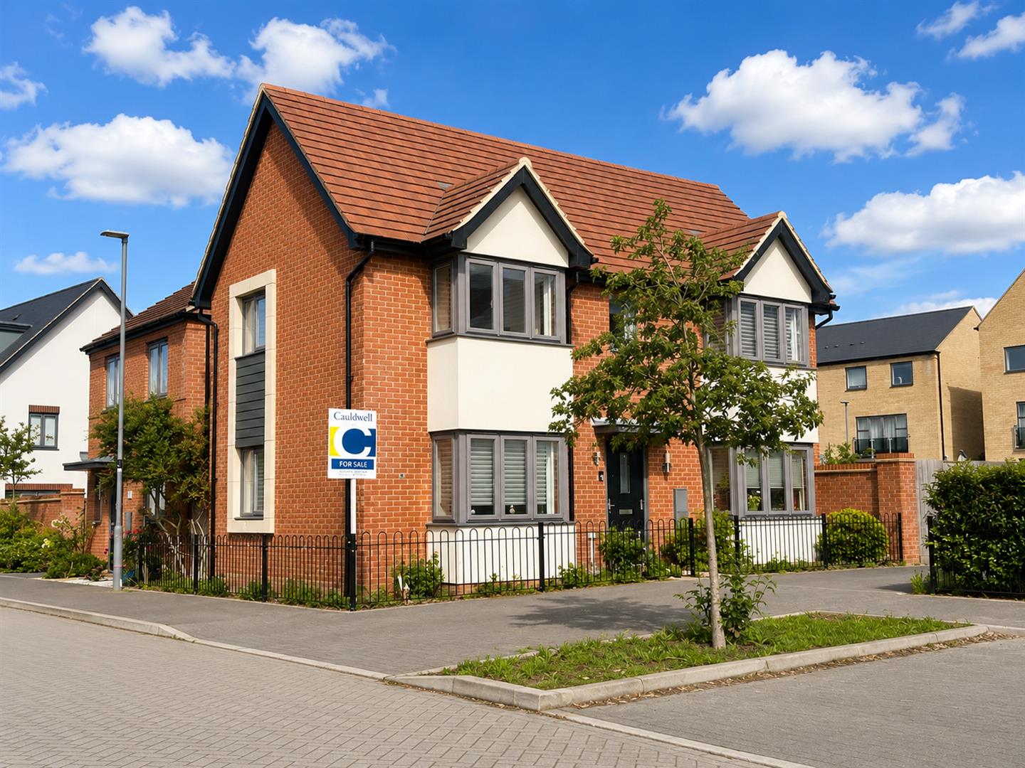 3 bed property in Friesland Avenue, Milton Keynes